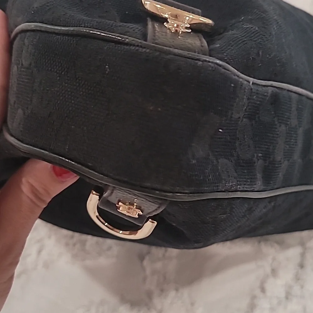 Gucci D Ring Canvas Hobo Bag - Picture 4 of 13